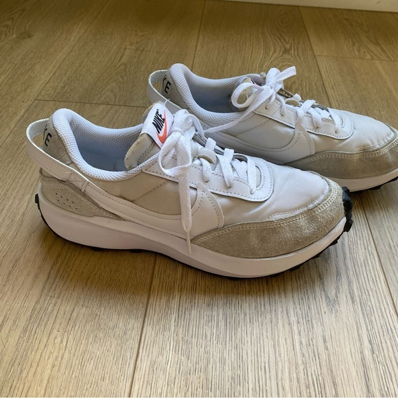 Nike Waffle Debut White and Beige Athletic Shoes Size 8.5 - Picture 7 of 11